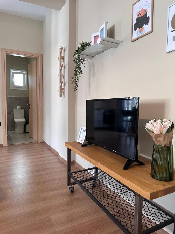 2 Doors Apartment *