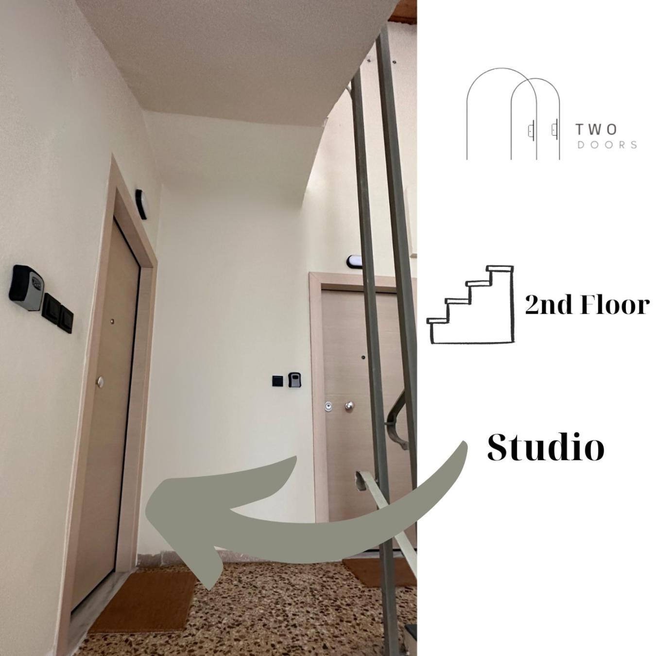 2 Doors *